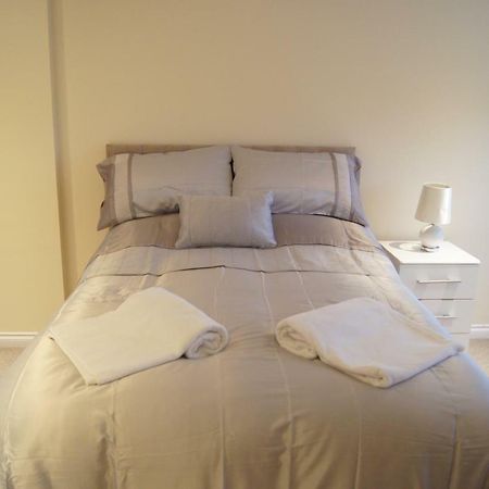 Modern, Cosy Apartment In Bearsden With Private Parking Glasgow Luaran gambar