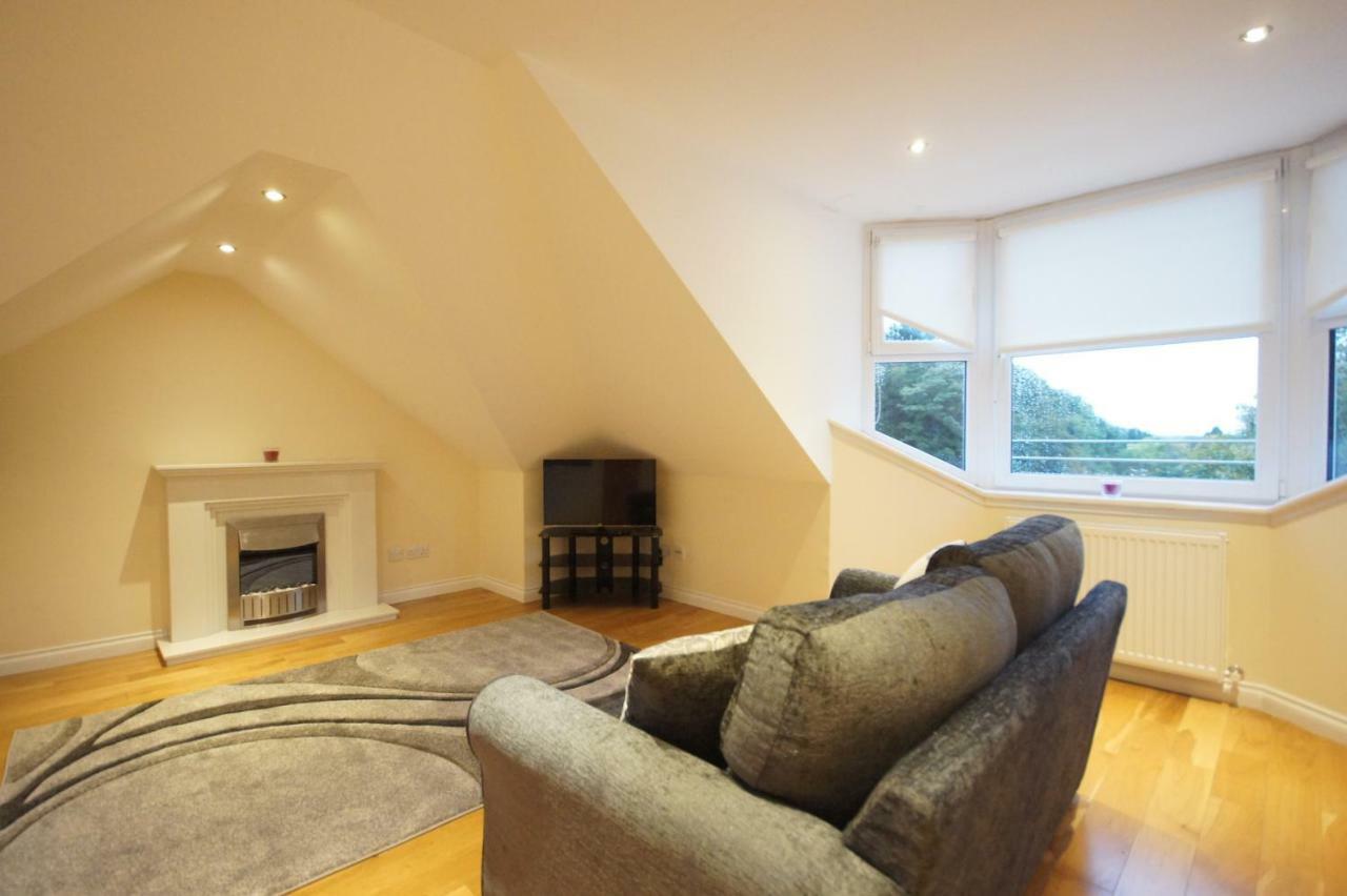 Modern, Cosy Apartment In Bearsden With Private Parking Glasgow Luaran gambar